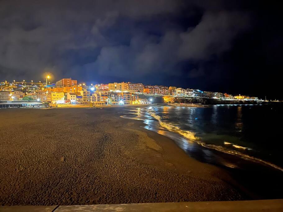 Pieds Dans L'Eau - Vue Sur Mer - Playa De Melenara Exterior photo